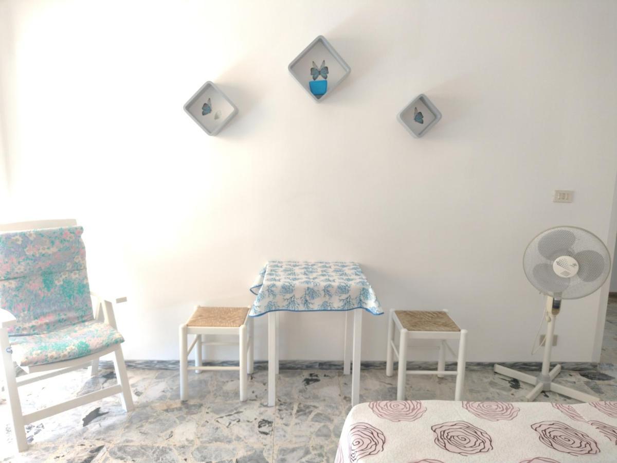 Ferienwohnung Casa Fronte Mare Ventimiglia Exterior foto