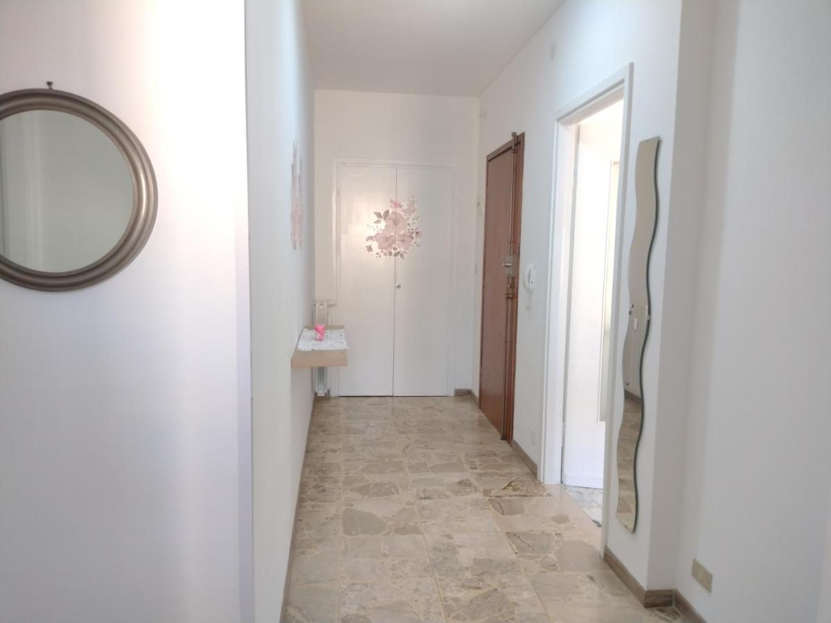 Ferienwohnung Casa Fronte Mare Ventimiglia Exterior foto